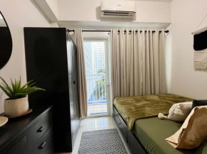 Cozy Staycation near MOA & Airport